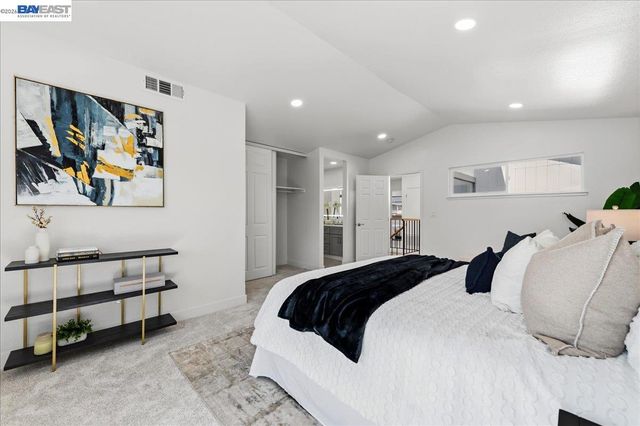 2203 Glenmount Dr, Pittsburg, CA 94565