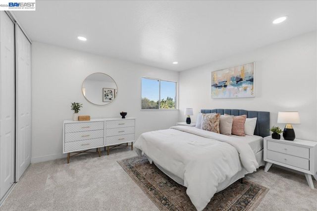 2203 Glenmount Dr, Pittsburg, CA 94565