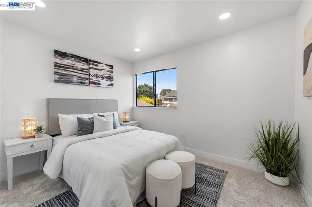 2203 Glenmount Dr, Pittsburg, CA 94565