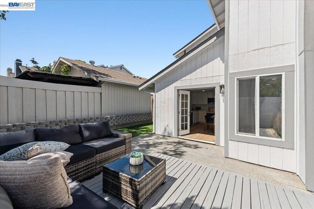 2203 Glenmount Dr, Pittsburg, CA 94565