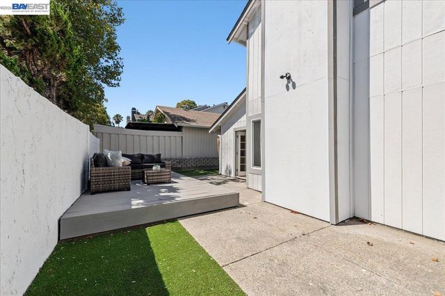 2203 Glenmount Dr, Pittsburg, CA 94565