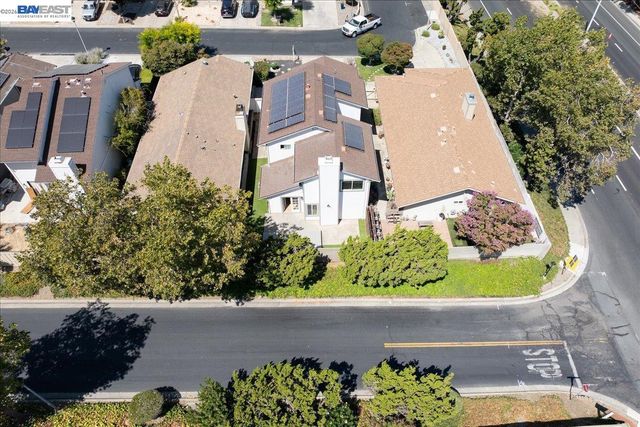 2203 Glenmount Dr, Pittsburg, CA 94565