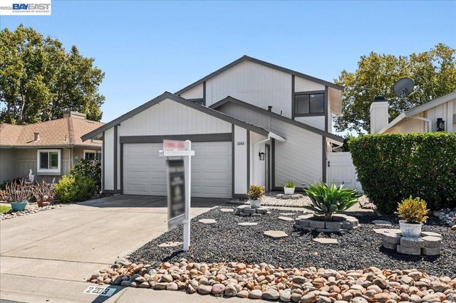 2203 Glenmount Dr, Pittsburg, CA 94565
