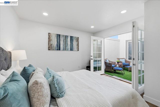 2203 Glenmount Dr, Pittsburg, CA 94565