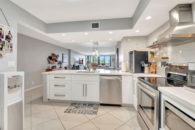 3420 S Ocean Boulevard 4n, Highland Beach, FL 33487