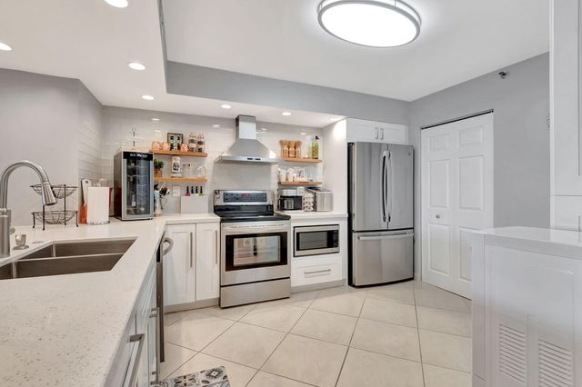 3420 S Ocean Boulevard 4n, Highland Beach, FL 33487