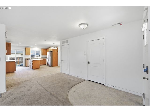 4552 LIVE OAK St, Sweet Home, OR 97386