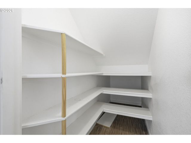 4552 LIVE OAK St, Sweet Home, OR 97386