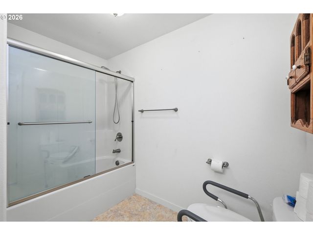 4552 LIVE OAK St, Sweet Home, OR 97386