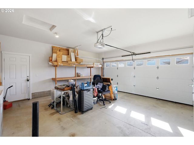 4552 LIVE OAK St, Sweet Home, OR 97386