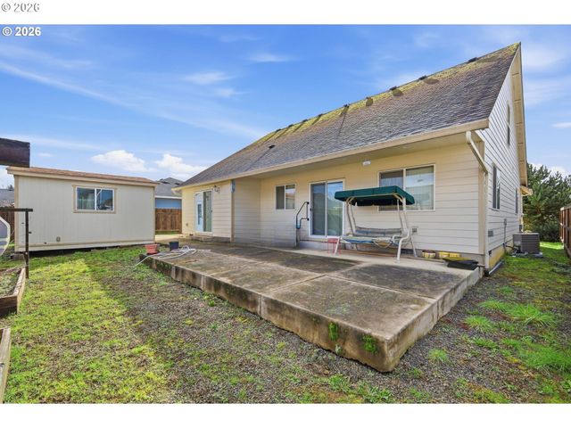 4552 LIVE OAK St, Sweet Home, OR 97386