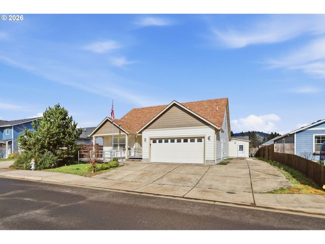 4552 LIVE OAK St, Sweet Home, OR 97386
