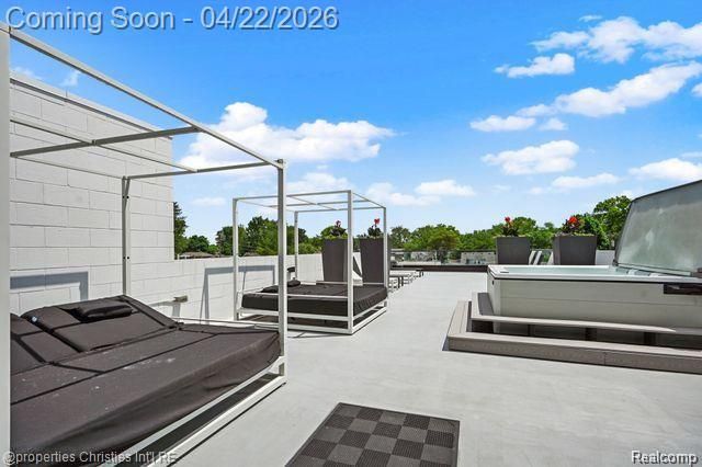 533 E Harrison Avenue 35, Royal Oak, MI 48067
