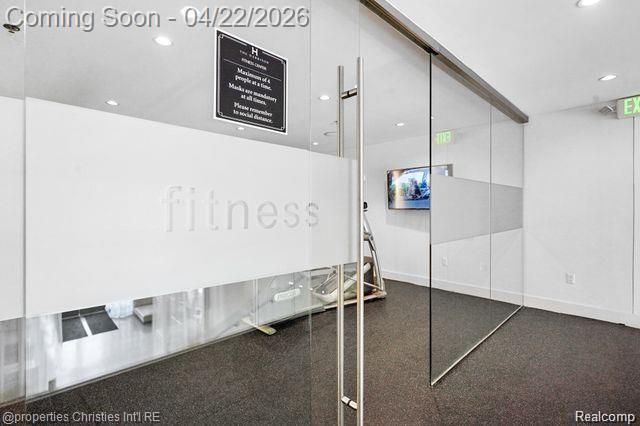 533 E Harrison Avenue 35, Royal Oak, MI 48067