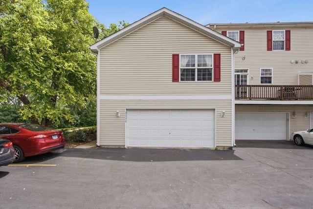 2248 Graystone Drive 2248, Joliet, IL 60431