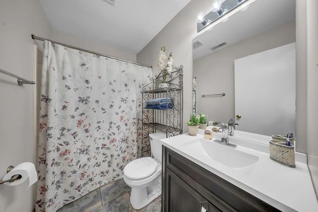 2248 Graystone Drive 2248, Joliet, IL 60431