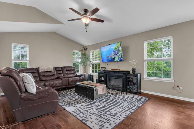 2248 Graystone Drive 2248, Joliet, IL 60431