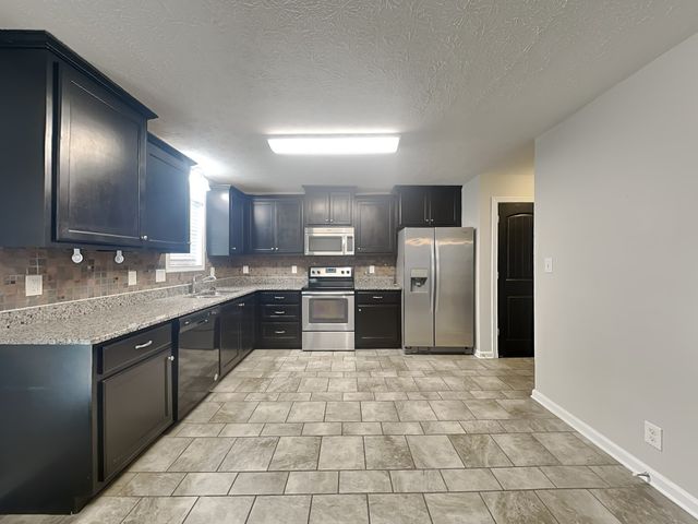 1304 Golden Eagle Way, Clarksville, TN 37040