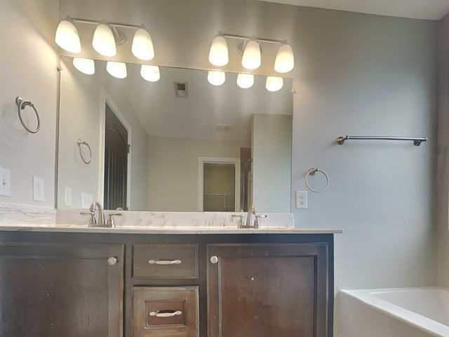 1304 Golden Eagle Way, Clarksville, TN 37040