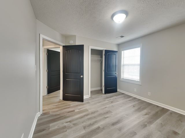 1304 Golden Eagle Way, Clarksville, TN 37040