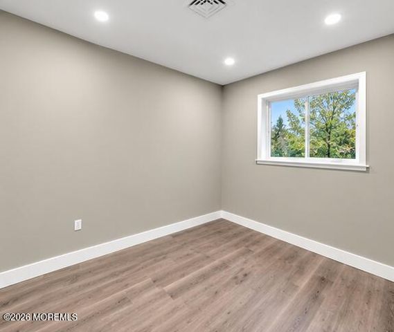 192 W 5th Street, Howell, NJ 07731