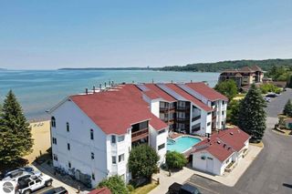 1995 US31 # 321, Traverse City, MI 49686