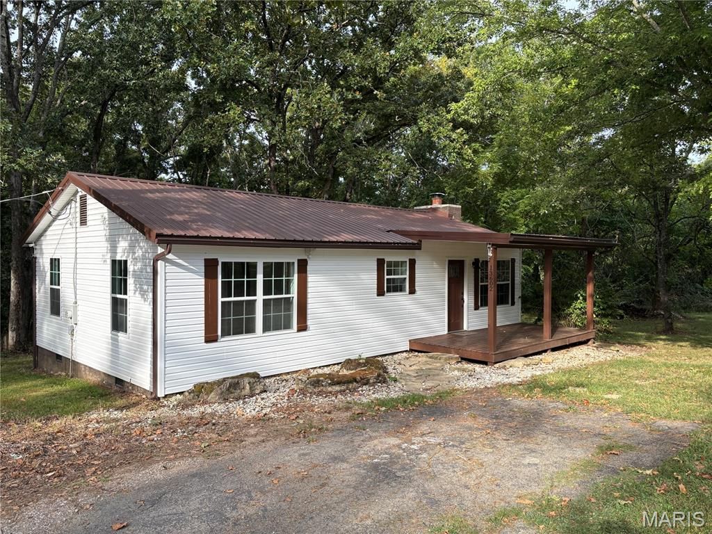 13602 E Sunrise Lake Drive, De Soto, MO 63020