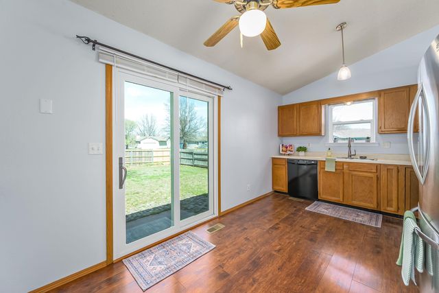 2029 N Pine Grove Ct, Wichita, KS 67212