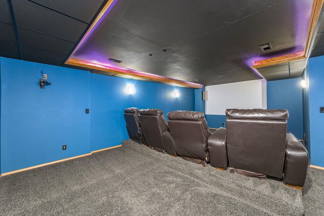 2029 N Pine Grove Ct, Wichita, KS 67212