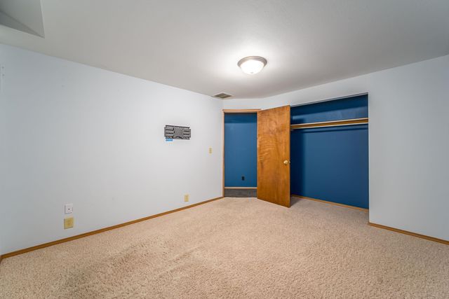 2029 N Pine Grove Ct, Wichita, KS 67212