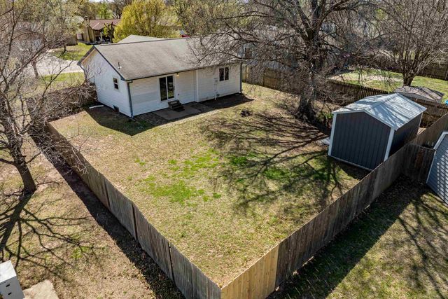 2029 N Pine Grove Ct, Wichita, KS 67212