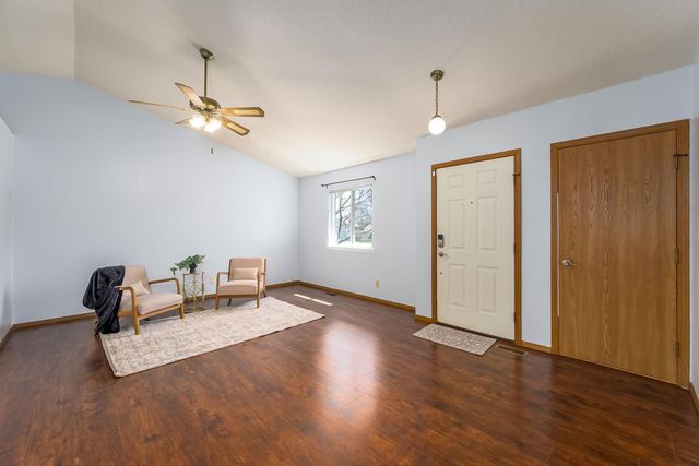 2029 N Pine Grove Ct, Wichita, KS 67212