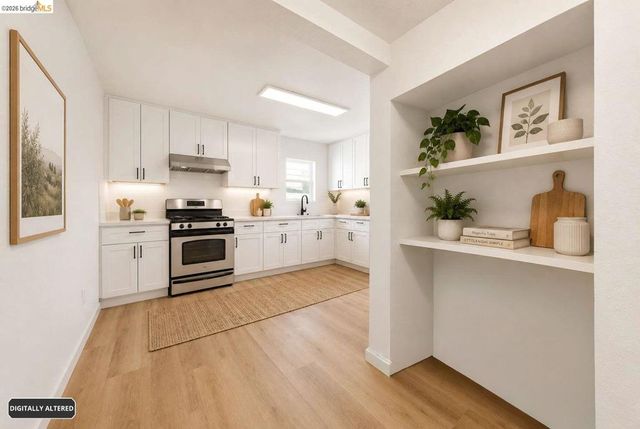 2217 E 24Th St, Oakland, CA 94606
