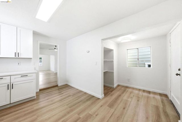 2217 E 24Th St, Oakland, CA 94606
