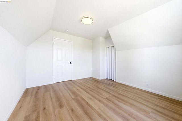 2217 E 24Th St, Oakland, CA 94606