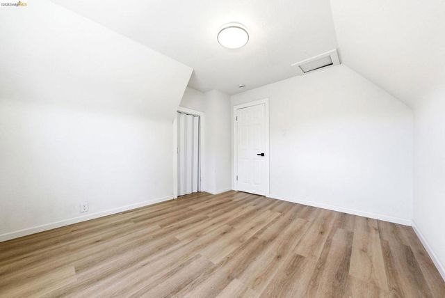 2217 E 24Th St, Oakland, CA 94606