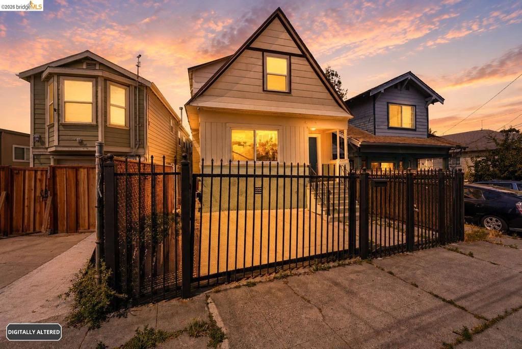 2217 E 24Th St, Oakland, CA 94606
