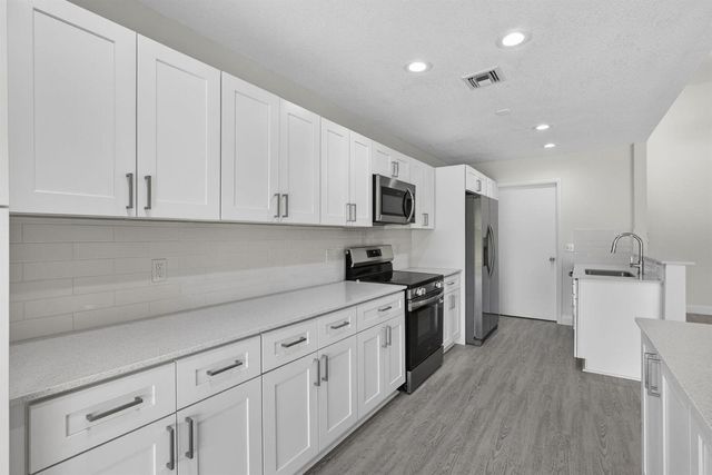 148 Village Walk Drive 24, Royal Palm Beach, FL 33411