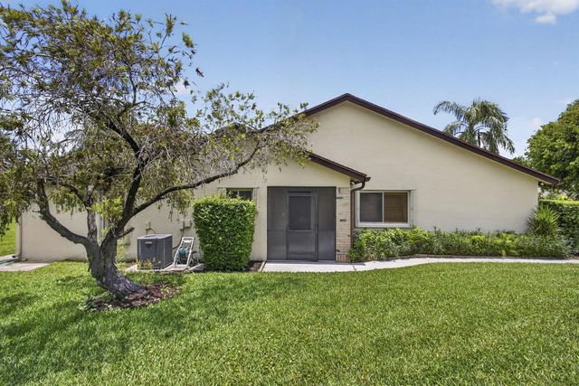 148 Village Walk Drive 24, Royal Palm Beach, FL 33411