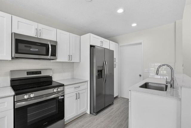 148 Village Walk Drive 24, Royal Palm Beach, FL 33411