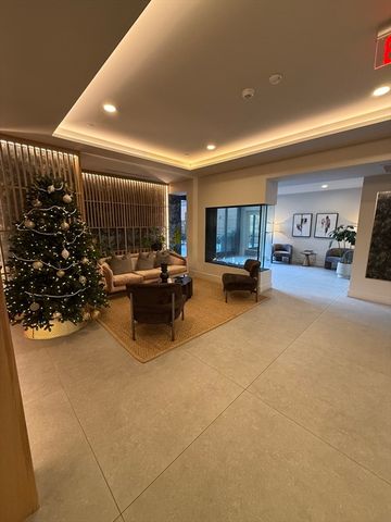 566 Columbus Ave 211, Boston, MA 02118