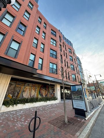 566 Columbus Ave 211, Boston, MA 02118