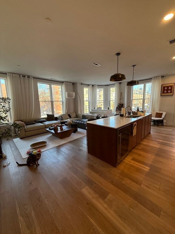 566 Columbus Ave 211, Boston, MA 02118