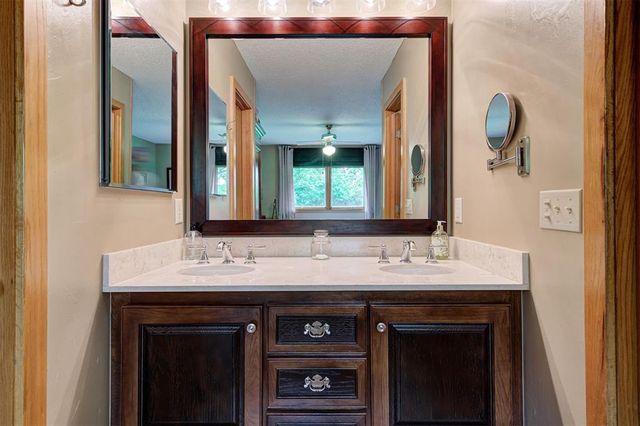 14551 S Midwest Boulevard, Edmond, OK 73034