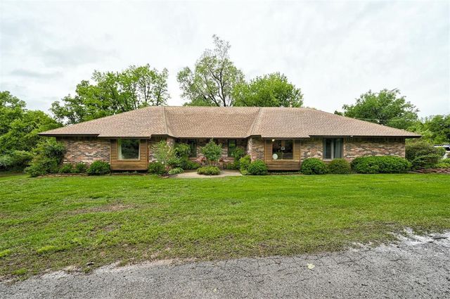 14551 S Midwest Boulevard, Edmond, OK 73034