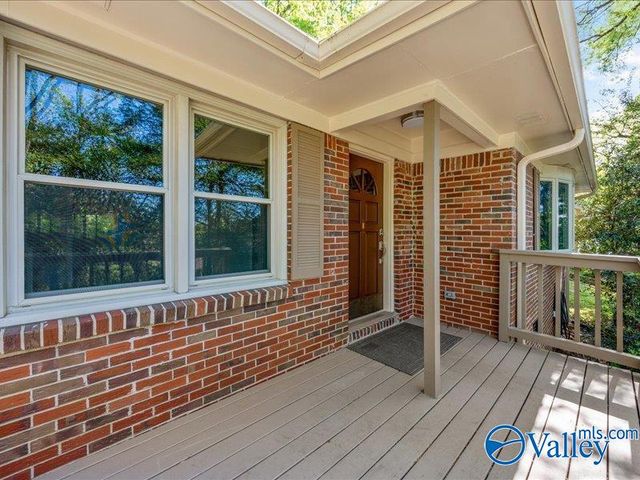 2106 Colice Road SE, Huntsville, AL 35801