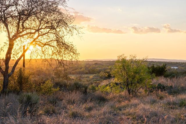 1407 County Road 311, Horseshoe Bay, TX 78657