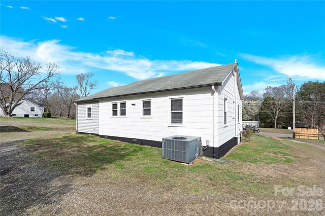 3359 Wilkesboro Highway, Statesville, NC 28625