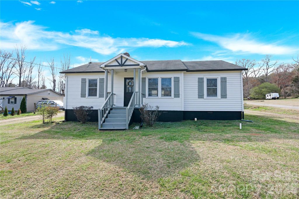 3359 Wilkesboro Highway, Statesville, NC 28625