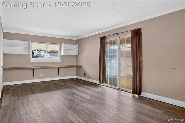 13440 Charlotte Avenue, Warren, MI 48089